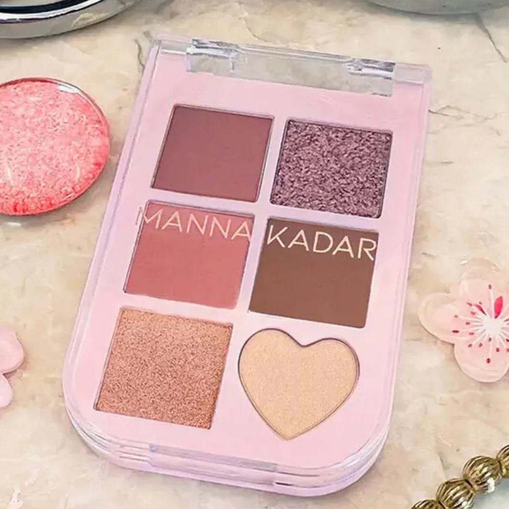 NWT Manna Kadar Pink Mirage Eyeshadow Palette